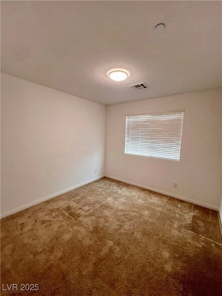 Building Photo - 10440 Bagg Ave