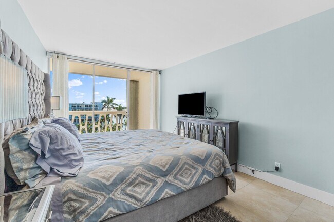 Building Photo - 2505 S Ocean Blvd