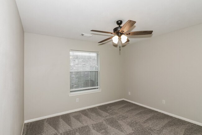 Building Photo - 18411 Atascocita Meadows Dr