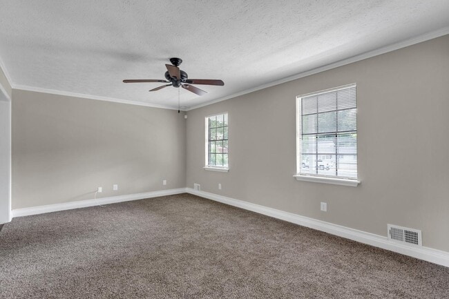 Building Photo - 8989 Teal Ln