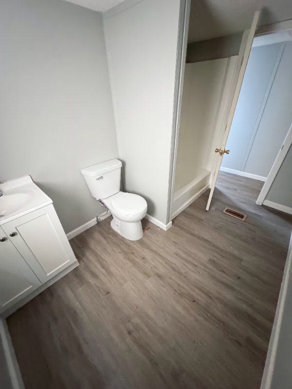 Building Photo - 200 N 28th St