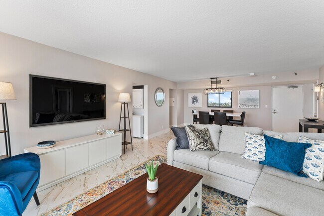 Building Photo - 300 Ocean Trail Way