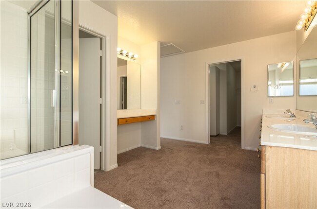 Building Photo - 191 Duck Hollow Ave