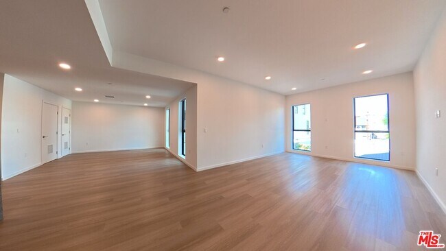 Building Photo - 5119 Colfax Ave