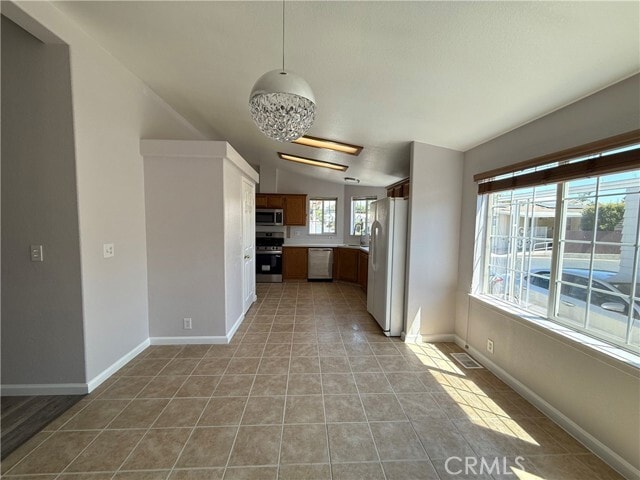 Building Photo - 1750 W Citracado Pkwy