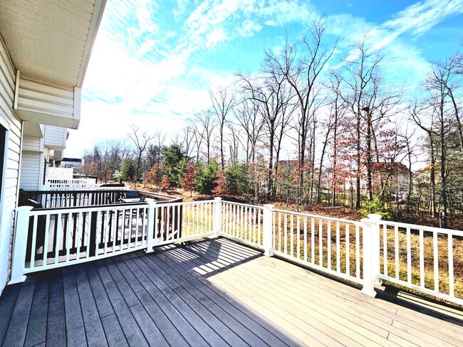 Building Photo - Lovely 2 BR/2.5 BA Townhome in Glen Burnie!