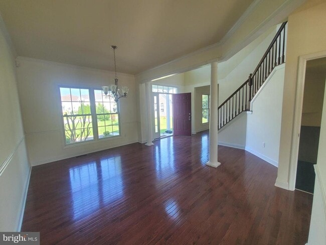 Building Photo - 33 Saphire Ct