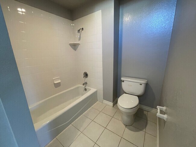 Building Photo - Bernardo Village: Single-level 3 bedroom, ...