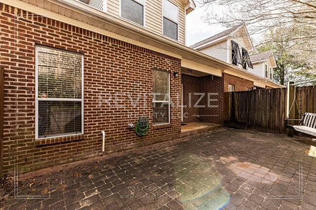 Building Photo - 3 Bed 2.5 Bath Townhome in West Mobile