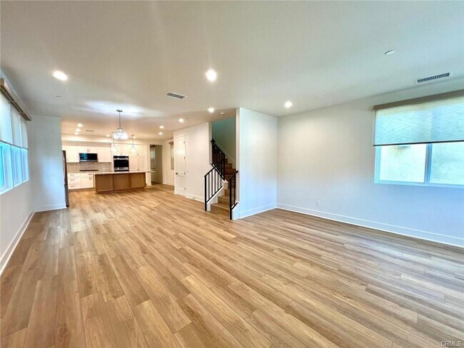 Building Photo - 321 Flint Ave