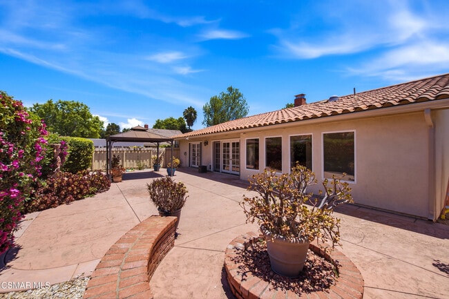 Building Photo - 1090 Elfstone Ct