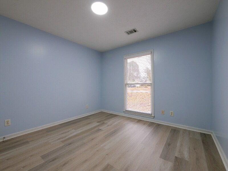 Building Photo - 2218 Willow Crest Cir