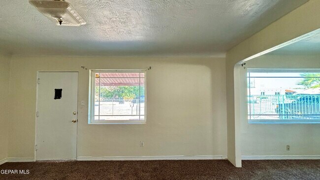 Building Photo - 8033 Carpenter Dr