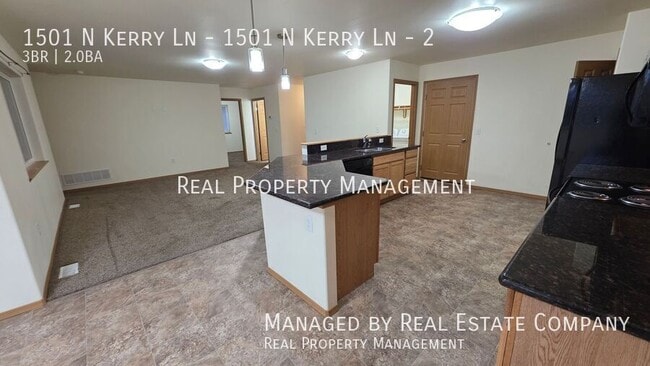 Building Photo - 1501 N Kerry Ln