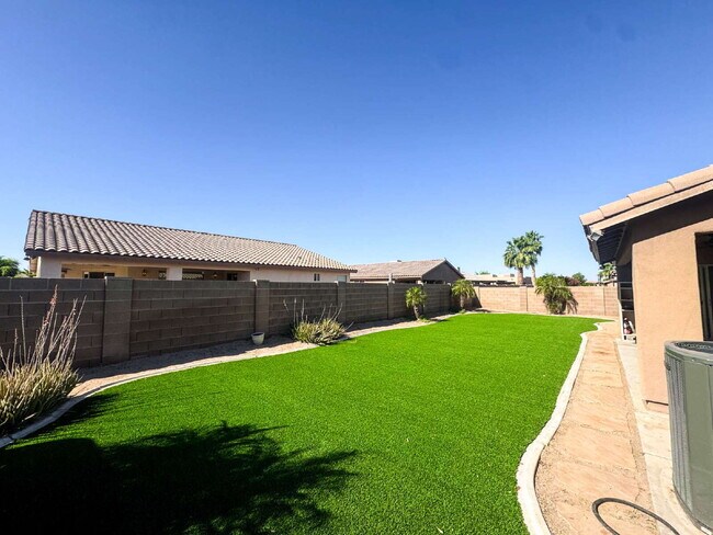 Building Photo - "Spacious 4-Bedroom, 2-Bathroom SOLAR Home in Mesa del Sol!"