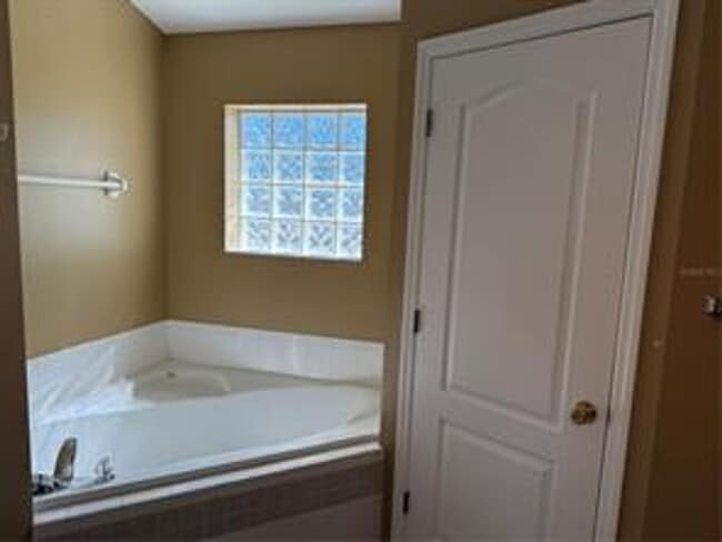 Building Photo - College Park - Clermont