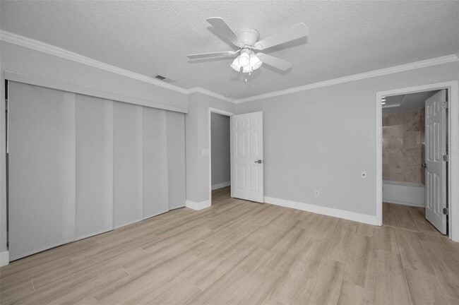 Building Photo - 1502 Cottonwood Terrace