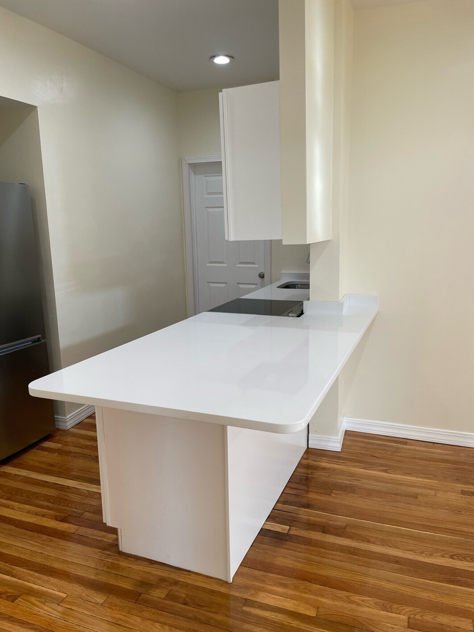 Apt 11 - 873 Beacon St