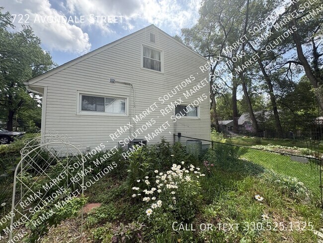 Building Photo - 722 Avondale St
