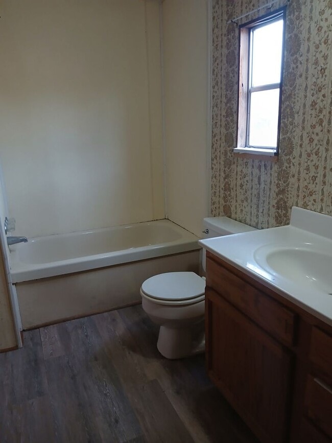 Building Photo - A charming 3-bedroom, 2-bathroom home