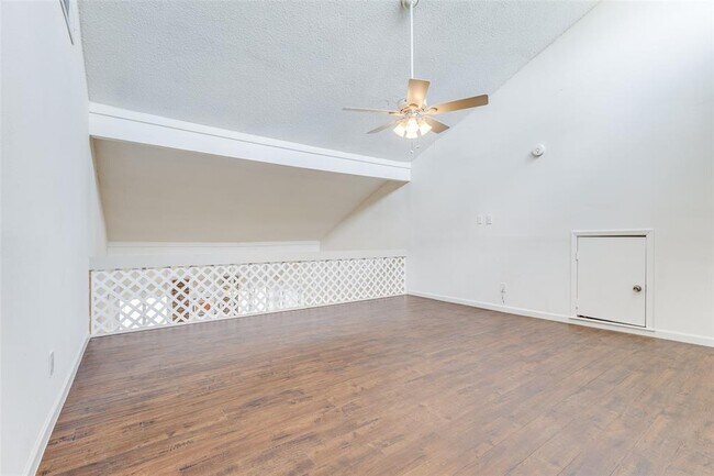 Building Photo - 12703 Braewood Glen Ln