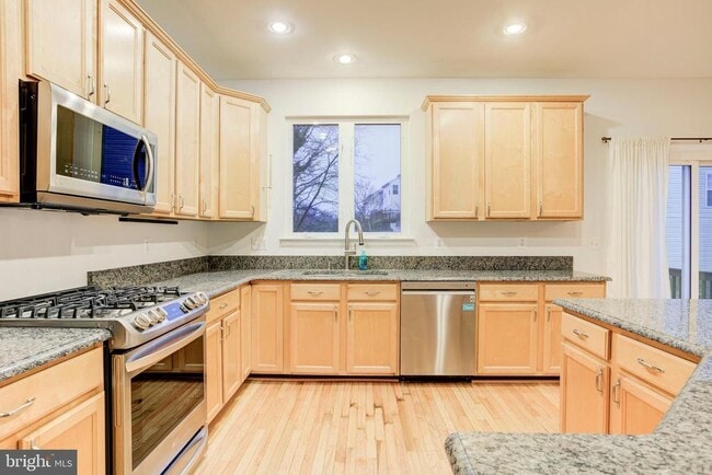 Building Photo - 5168 Ballycastle Cir