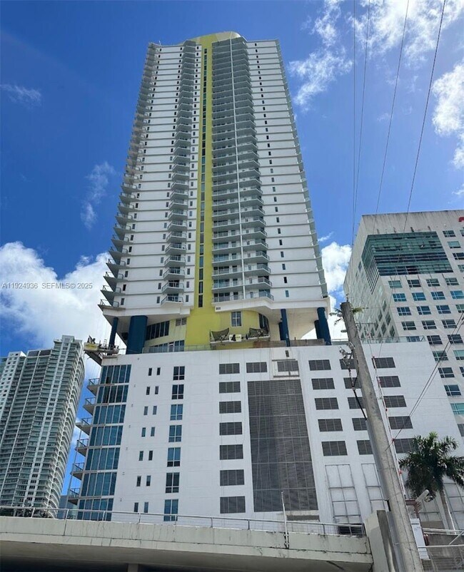 Building Photo - 185 SW 7th St