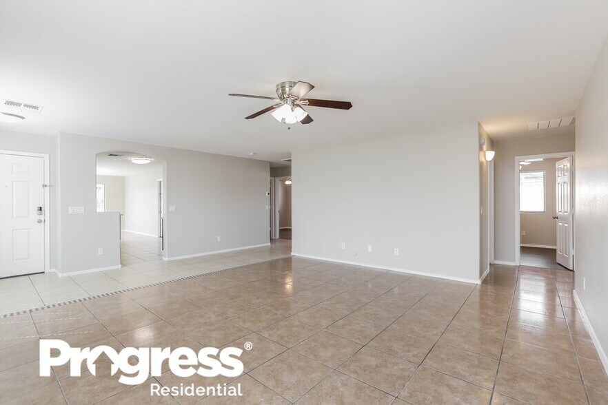 Building Photo - 4332 W Alta Vista Rd