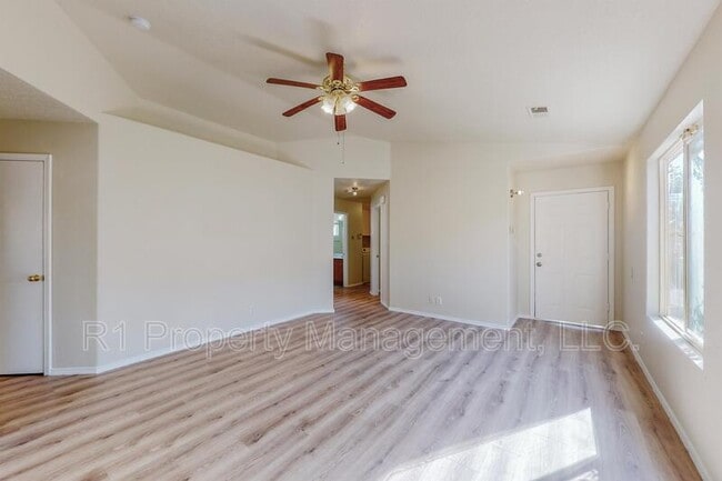 Building Photo - 3473 Martin Meadows Dr NE