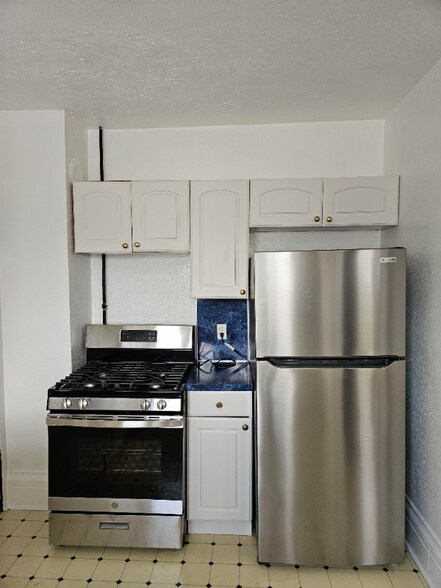 Building Photo - 908 Forsythe St