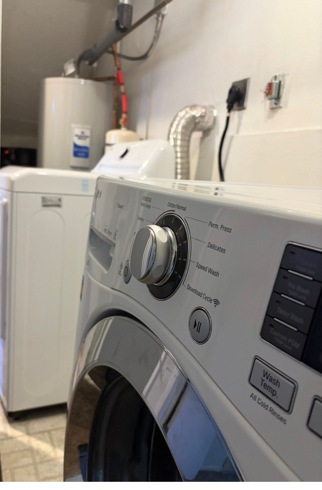 In unit laundry washer and dryer - 1205 Centaur Cir