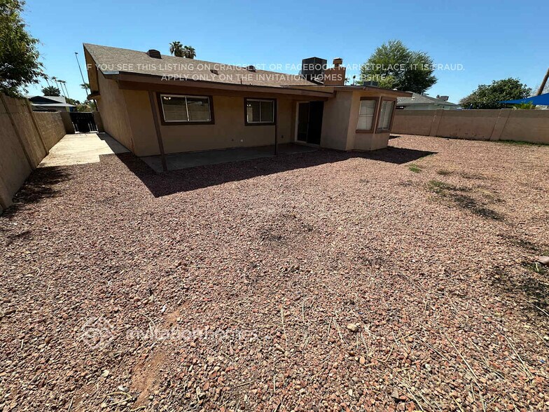 Building Photo - 2511 S Evergreen Rd