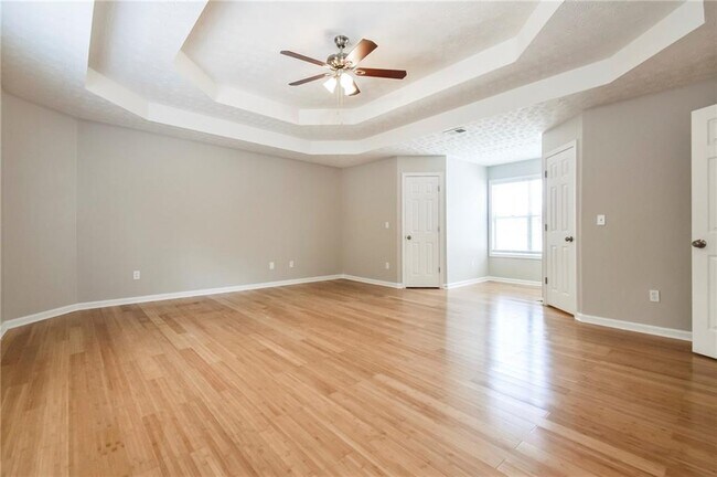 Building Photo - 305 Derby Dr