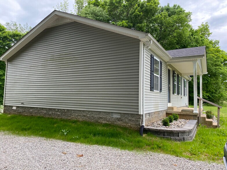 Building Photo - 2137 Alvaton- Greenhill Rd