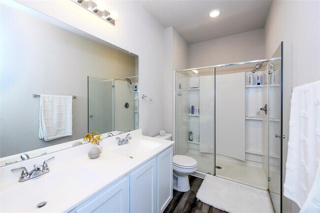 Building Photo - 206 Bent Creek Dr