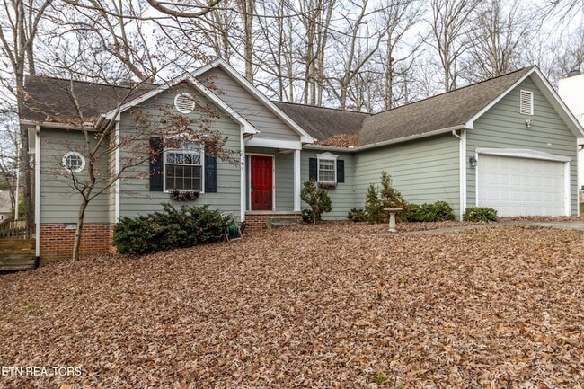 Building Photo - 1405 Wenlock Rd