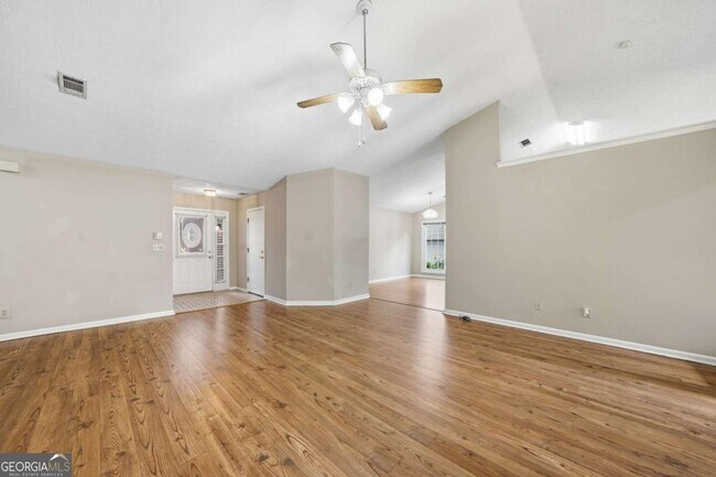 Building Photo - 3070 Bugle Dr