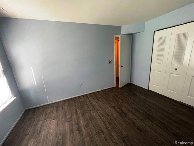 Building Photo - 902 Chestnut Hill Dr