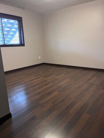 lower level back bedroom - 5445 Florence Dr NW