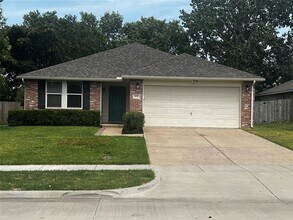 Building Photo - 1010 Chilton Dr