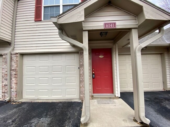 Building Photo - COMING SOON!! Beautiful 3 Bedroom 2 Full bathroom condo in Franklin Township in Southeast Indy!