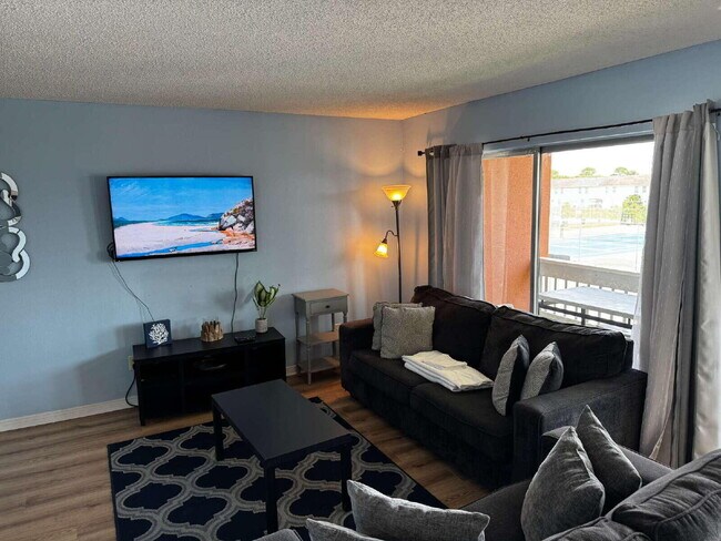 Building Photo - 4000 Gulf Terrace Dr