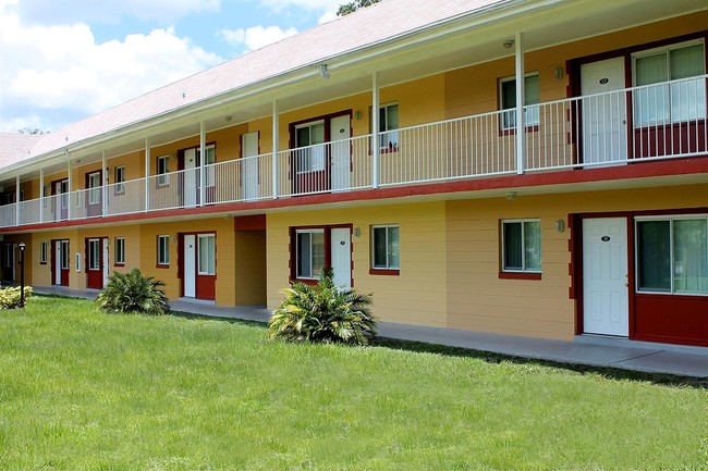 Villas Del Sol Apartments - 229 W Lancaster Rd Orlando FL 32809 ...