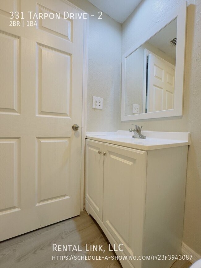 Building Photo - 331 Tarpon Dr