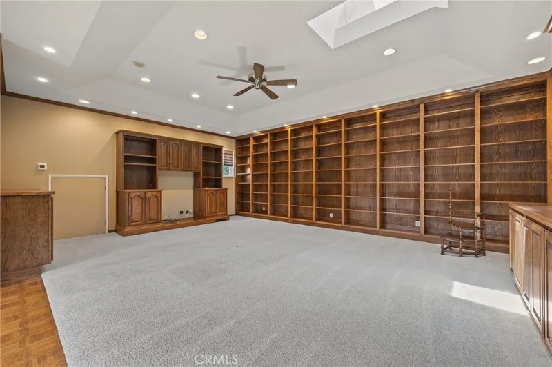 Building Photo - 5431 E El Jardin St