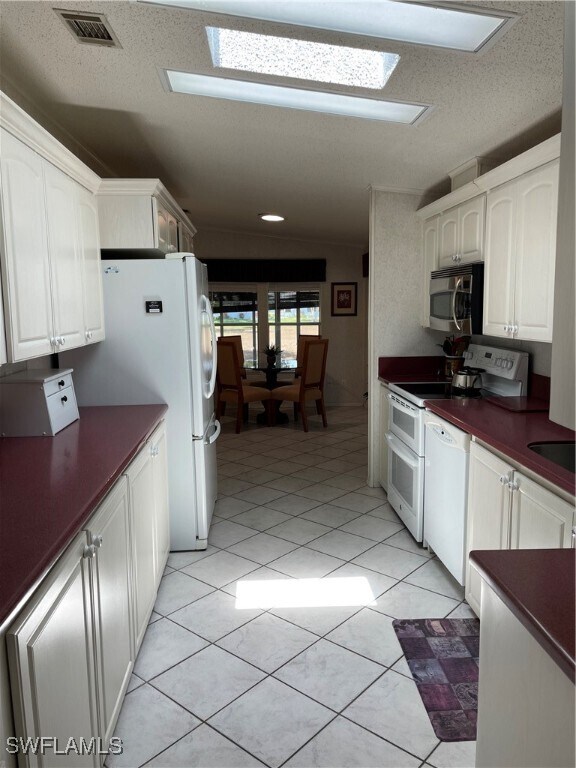 Building Photo - 153 Belle Isle Cir