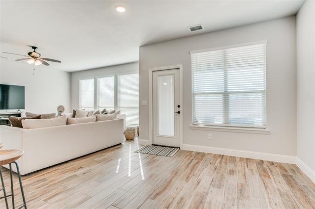 Building Photo - 1212 Porter Ln