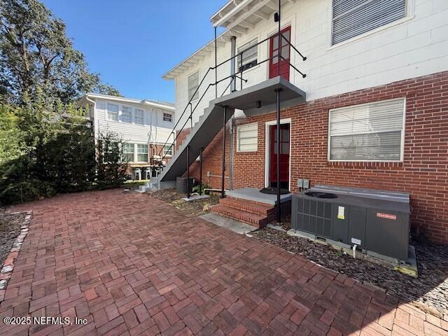 Building Photo - 2813 College St