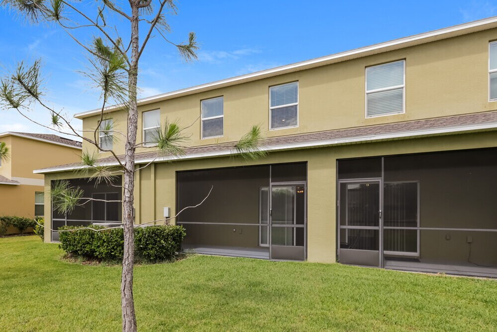 Building Photo - 12926 Utopia Gardens Way