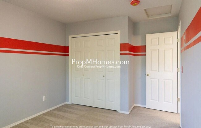 Building Photo - Spacious Three Bedroom Home in Sherwood!